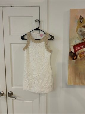 EUC Lilly Pulitzer Donna Romper featuring white "Mocean" lace 00